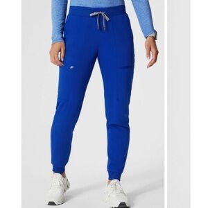 Fabletics scrub joggers